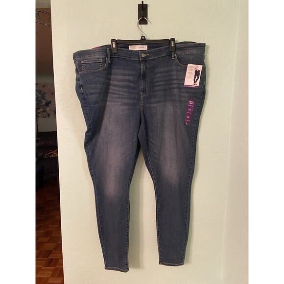 Signature by Levi Strauss & Co. Mid-Rise Skinny Jeans, Multiple Size 39X32 - Picture 1 of 5